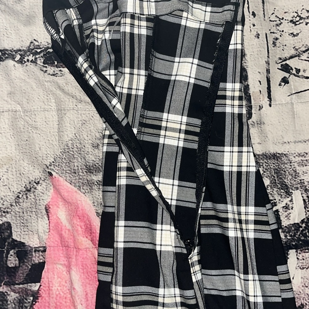 Black and White Plaid Body Framing Dress